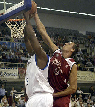 Pablo Aguilar en el encuentro ante Alicante (ACBMEDIA) Pablo Aguilar en el encuentro ante Alicante (ACBMEDIA)