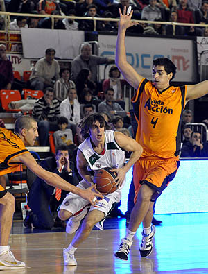 Fernández en el choque ante el Fuenlabrada (ACBMEDIA) Fernández en el choque ante el Fuenlabrada (ACBMEDIA)