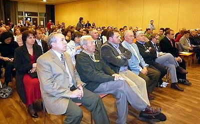 El público abarrotó la sala en la primera gala del montalismo andaluz (GRJ)