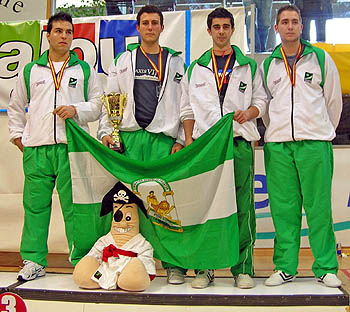 Equipo masculino de kata integrado por granadinos (GRJ)