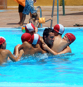 Un momento en la piscina del año pasado (GRJ) Un momento en la piscina del año pasado (GRJ)